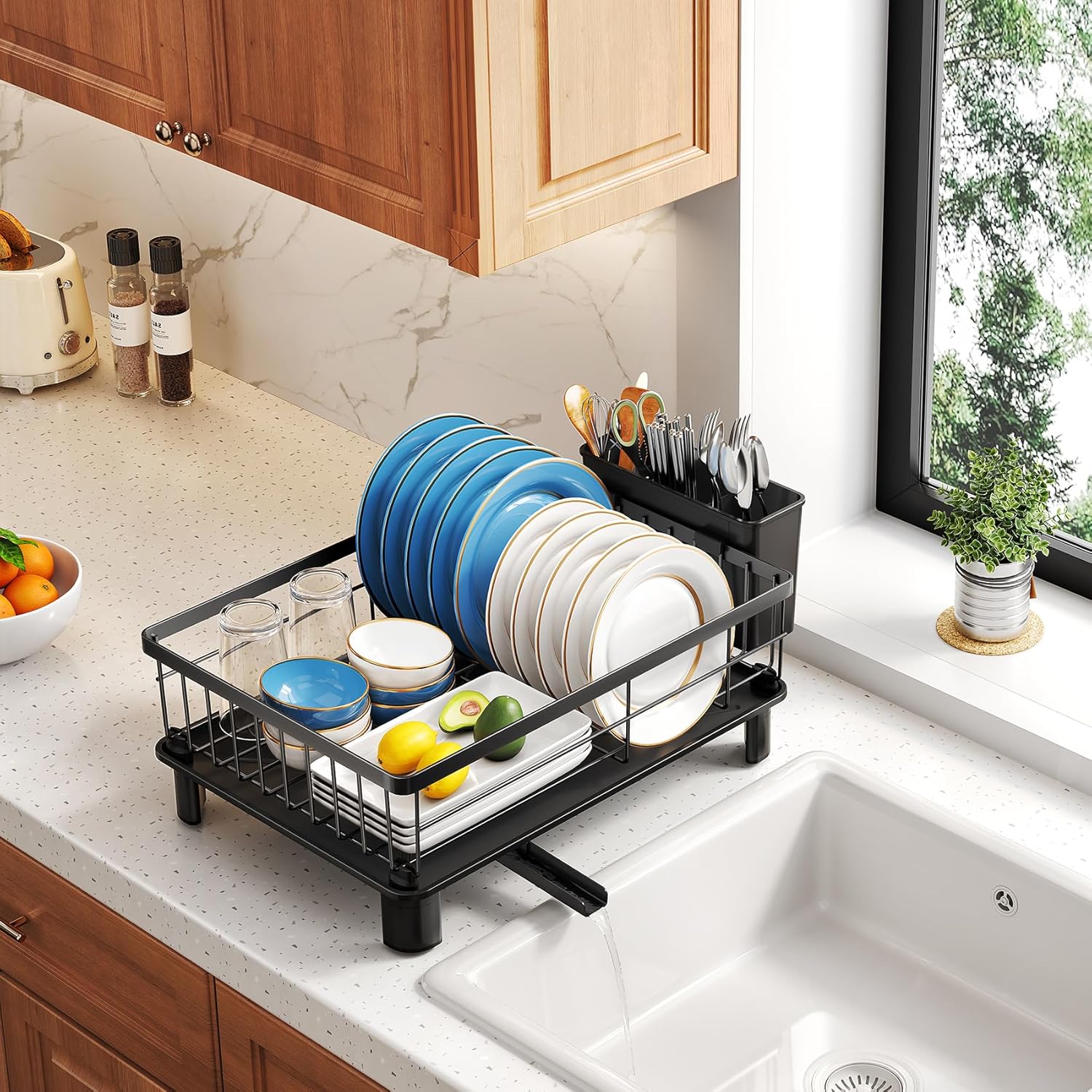 SNTD Escurridor de Platos - Escurridor de Platos Pequeño para Encimera de Cocina, Escurridor de Platos de Acero Inoxidable con Soporte para Utensilios y Bandeja de Goteo, 11" An x 15" L (Negro) - Image 7
